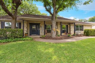 1133 Harris Avenue, Hurst, TX 76053