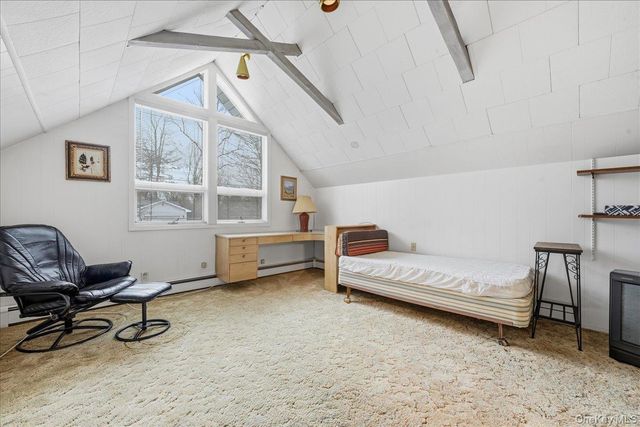 85 Hickory Drive, East Hills, NY 11576