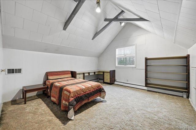 85 Hickory Drive, East Hills, NY 11576