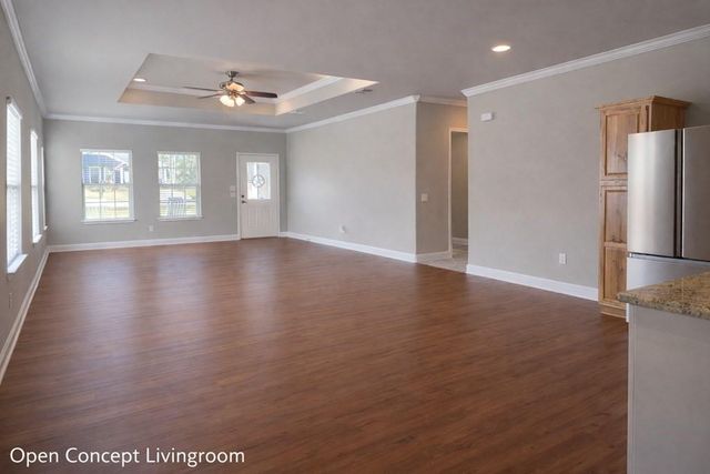 114 Kansas Street, Huntington, TX 75949