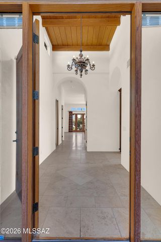 3600 W Eagles View Place, Tucson, AZ 85745