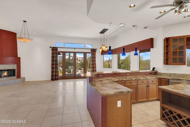 3600 W Eagles View Place, Tucson, AZ 85745