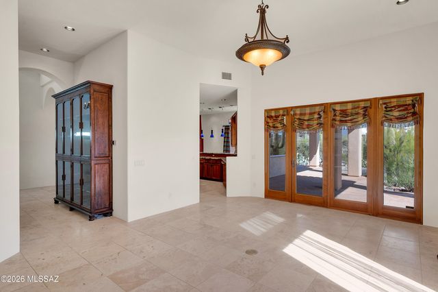 3600 W Eagles View Place, Tucson, AZ 85745