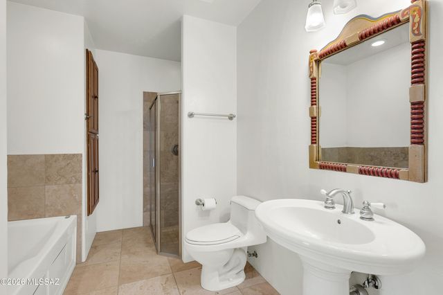 3600 W Eagles View Place, Tucson, AZ 85745