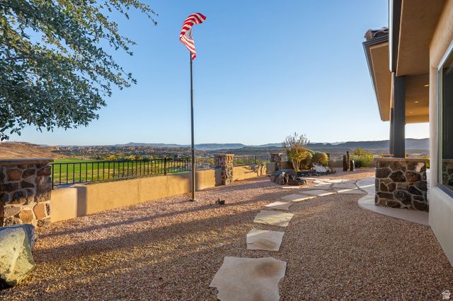 1098 W CRESOLE DR, St. George, UT 84770