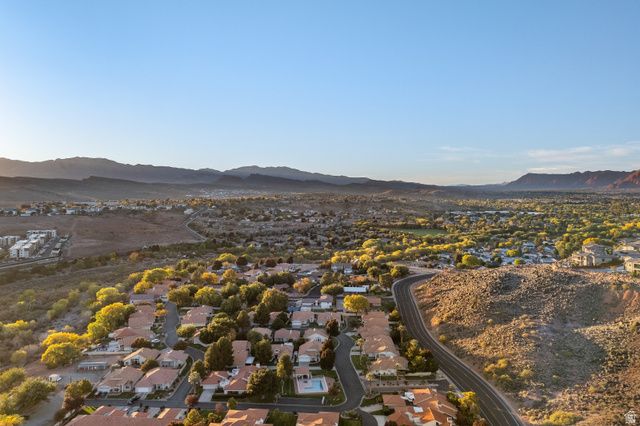 1098 W CRESOLE DR, St. George, UT 84770