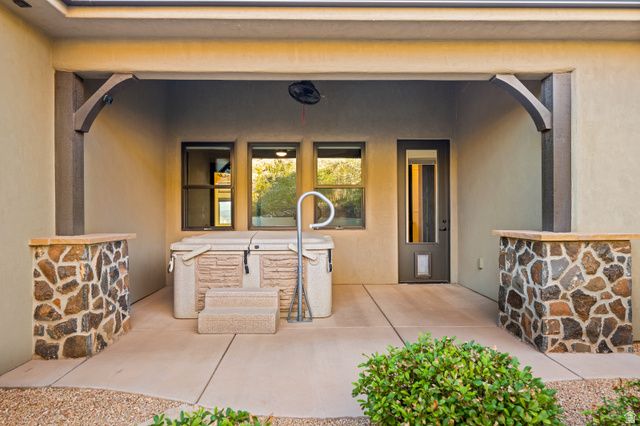 1098 W CRESOLE DR, St. George, UT 84770