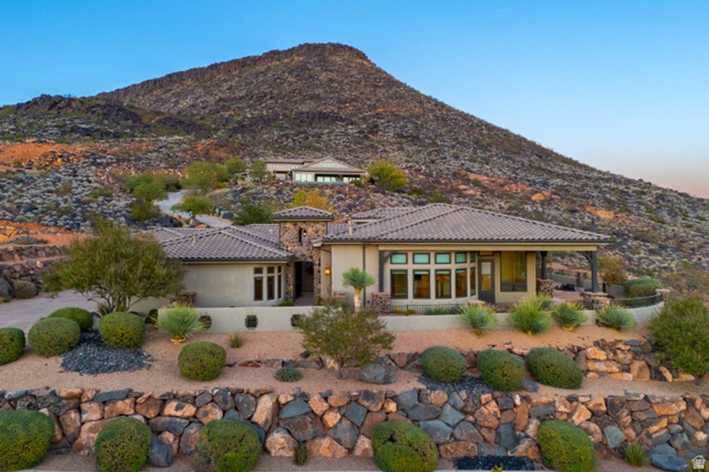 1098 W CRESOLE DR, St. George, UT 84770