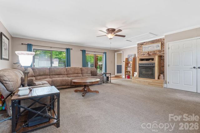 6824 April Lane, Charlotte, NC 28215