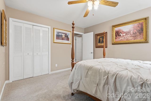 6824 April Lane, Charlotte, NC 28215