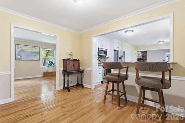 6824 April Lane, Charlotte, NC 28215