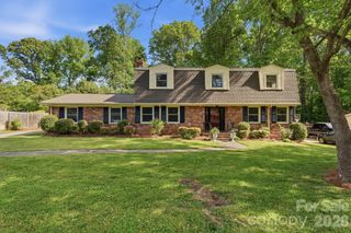 6824 April Lane, Charlotte, NC 28215