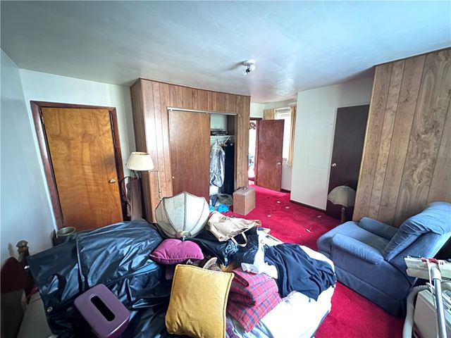 5323 Broad St, Garfield, PA 15224