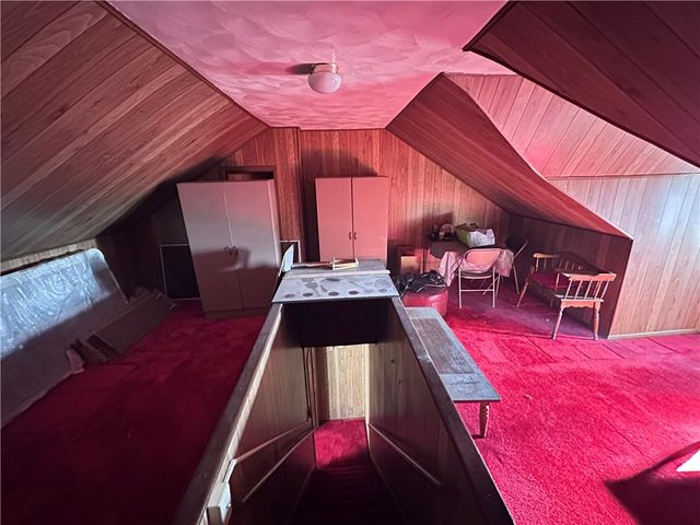 5323 Broad St, Garfield, PA 15224