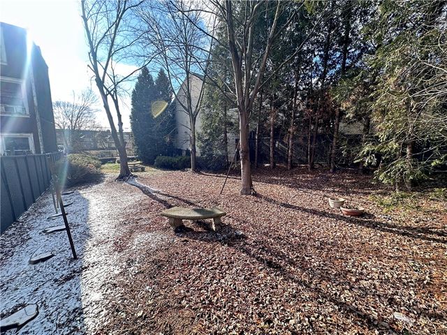 5323 Broad St, Garfield, PA 15224