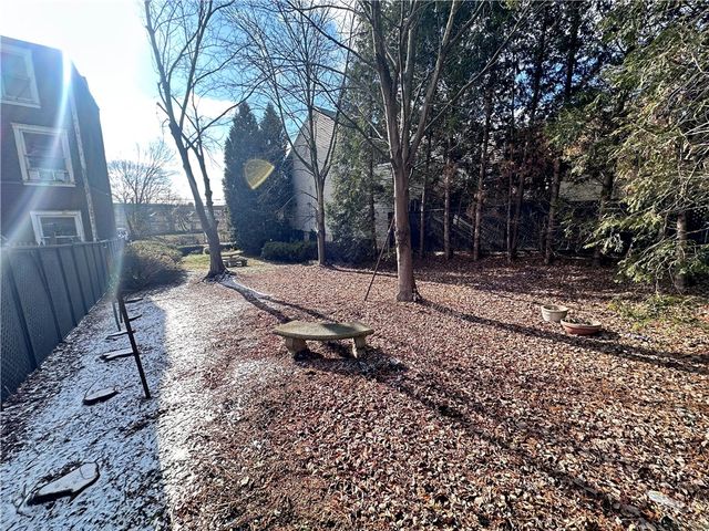 5323 Broad St, Garfield, PA 15224