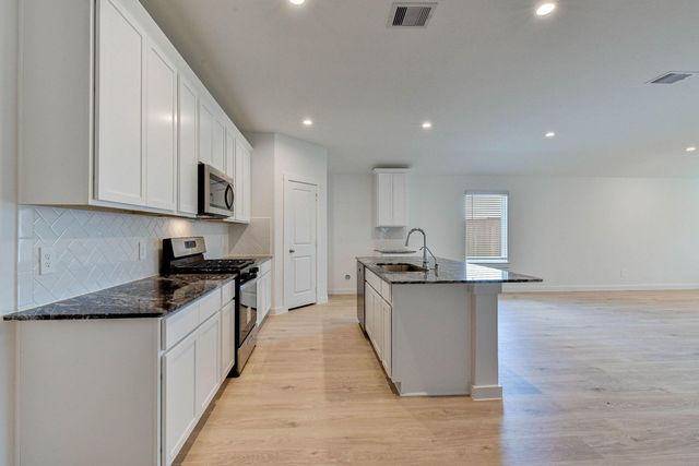 7802 Bel Fiore Drive, Richmond, TX 77406
