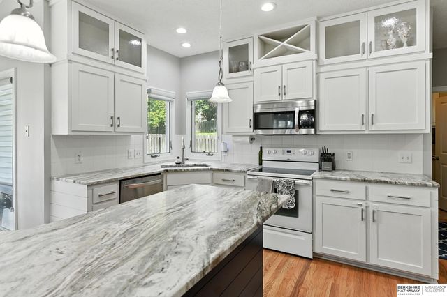 19350 Patterson Street, Omaha, NE 68135