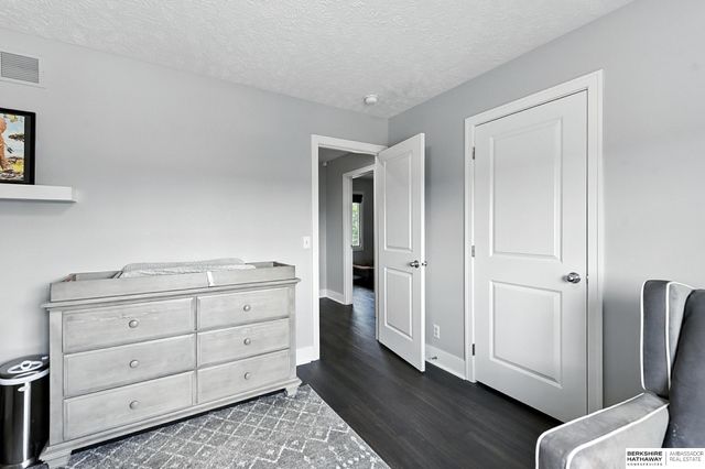 19350 Patterson Street, Omaha, NE 68135