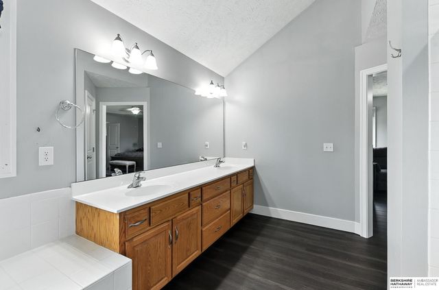 19350 Patterson Street, Omaha, NE 68135