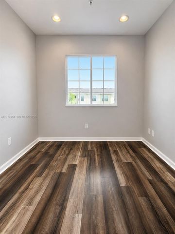 2574 SW 81st Ter 2564, Miramar, FL 33025