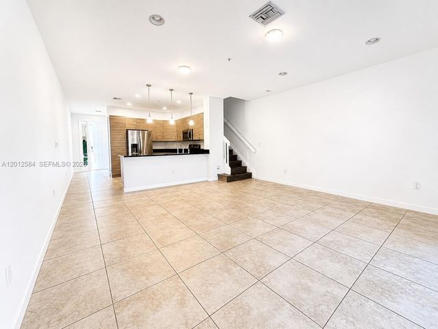 2574 SW 81st Ter 2564, Miramar, FL 33025