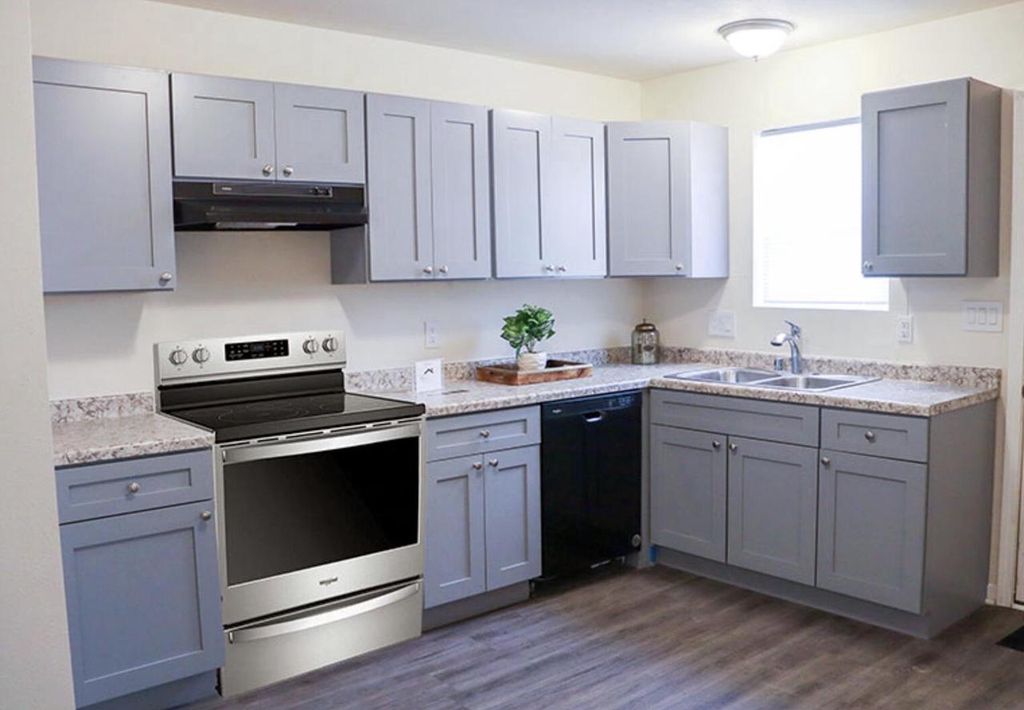 3260 N Achilles STREET, Milwaukee, WI 53212