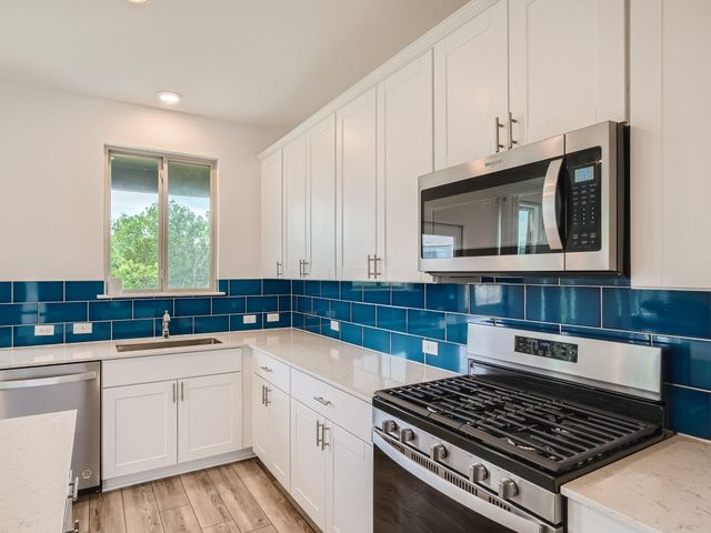 5301 Hallowell CT, Austin, TX 78724