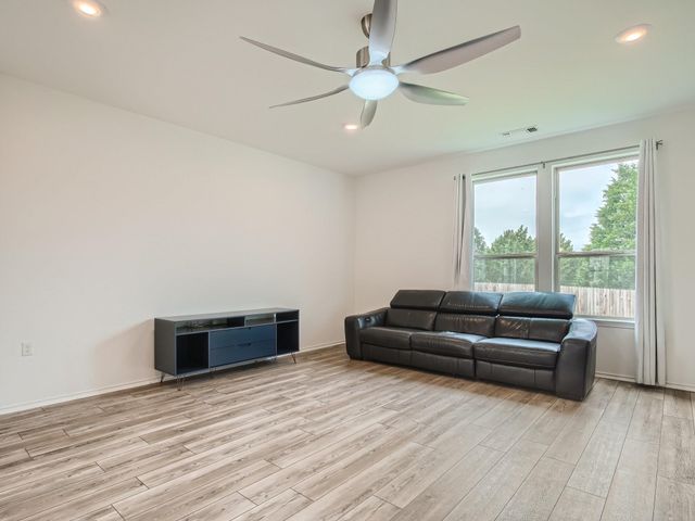5301 Hallowell CT, Austin, TX 78724