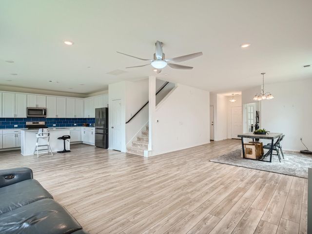 5301 Hallowell CT, Austin, TX 78724