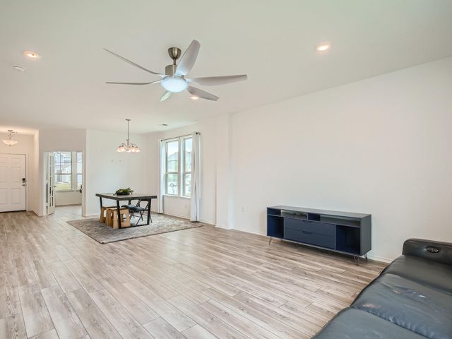 5301 Hallowell CT, Austin, TX 78724