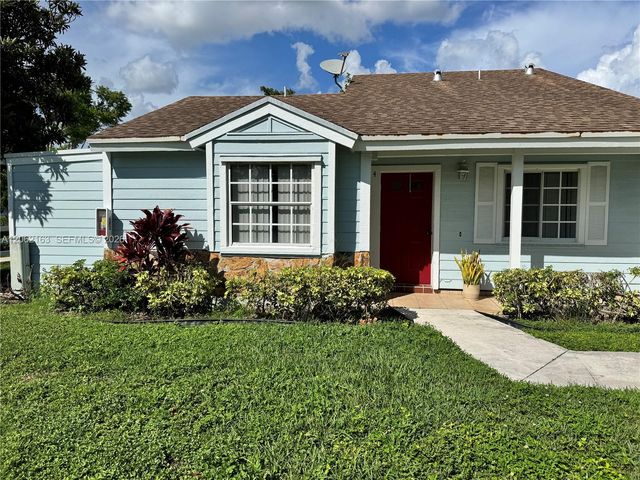14700 SW 139th Ave 4-40, Miami, FL 33186