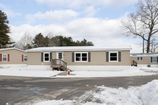 545 Elm St Unit 10, Milford, NH 03055