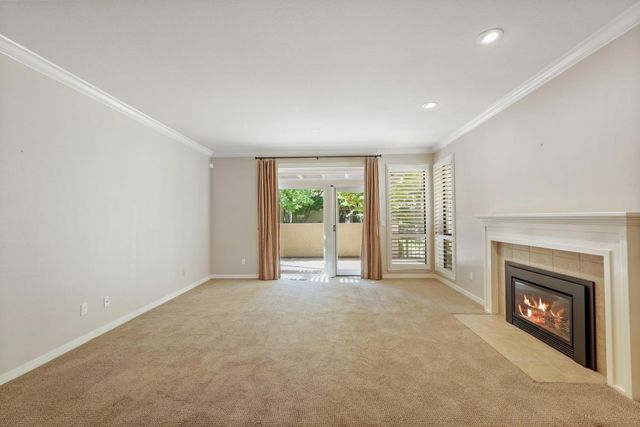 2486 Central Park Dr, Lodi, CA 95242