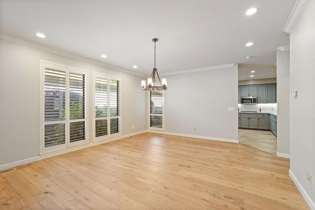 2486 Central Park Dr, Lodi, CA 95242