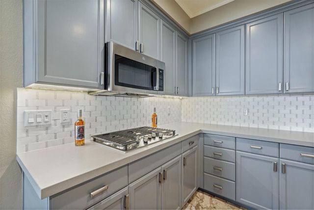 2486 Central Park Dr, Lodi, CA 95242