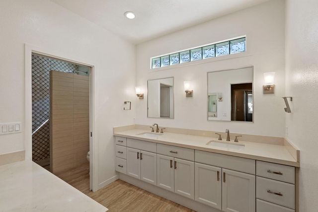 2486 Central Park Dr, Lodi, CA 95242