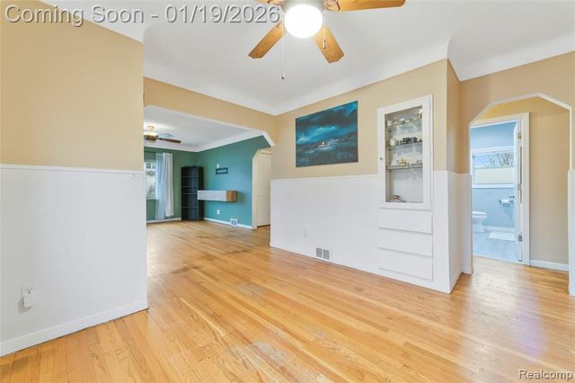 26690 Fernwood Street, Roseville, MI 48066