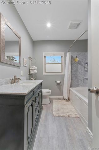 26690 Fernwood Street, Roseville, MI 48066