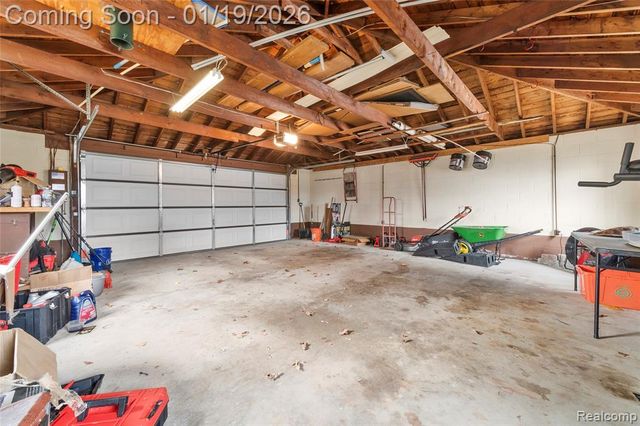 26690 Fernwood Street, Roseville, MI 48066