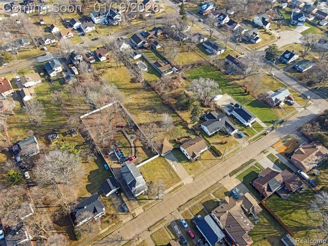 26690 Fernwood Street, Roseville, MI 48066