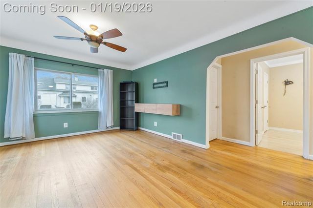 26690 Fernwood Street, Roseville, MI 48066