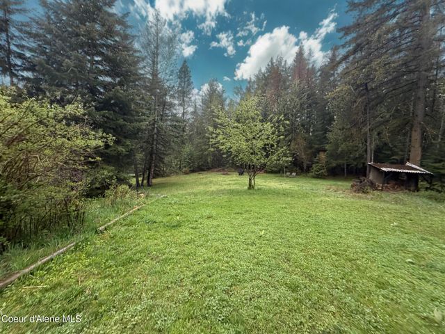 1996 E Lancaster RD, Hayden, ID 83835