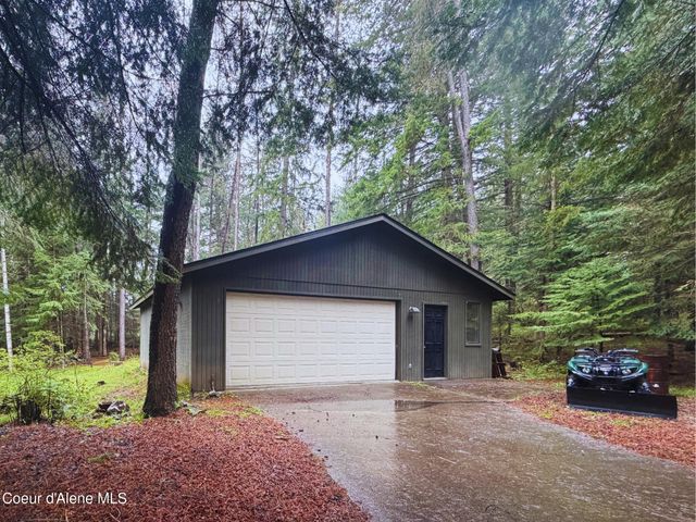1996 E Lancaster RD, Hayden, ID 83835