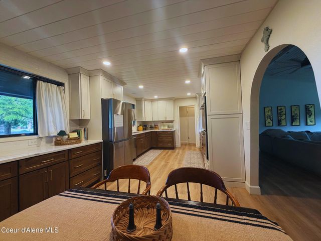 1996 E Lancaster RD, Hayden, ID 83835