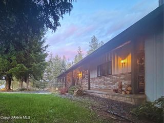 1996 E Lancaster RD, Hayden, ID 83835