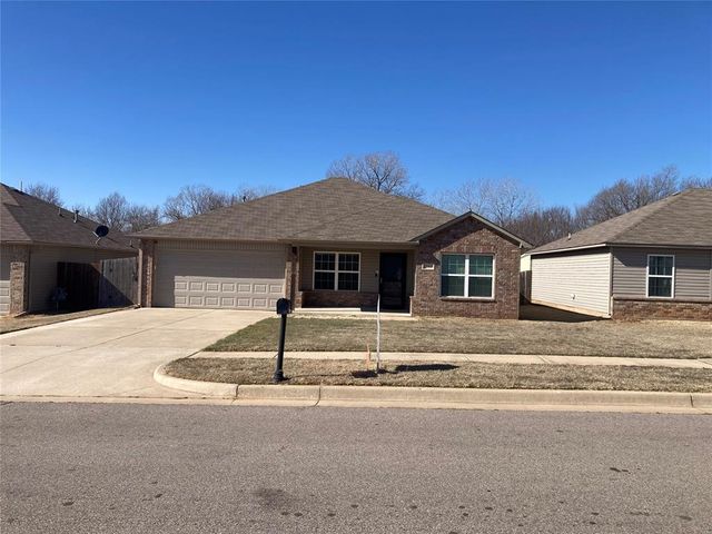 1004 Claystone Way, Noble, OK 73068