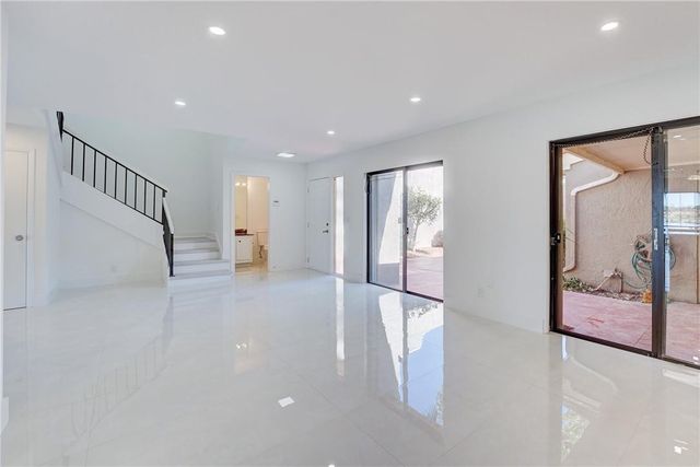 103 St Andrews Road, Hollywood, FL 33021