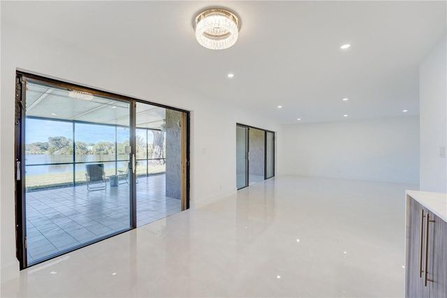 103 St Andrews Road, Hollywood, FL 33021