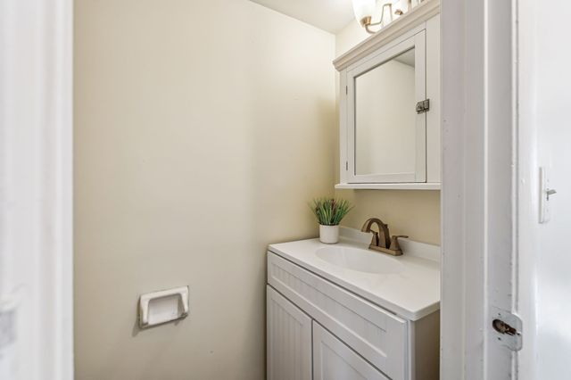 370 Wallace Rd Apt F5, Nashville, TN 37211